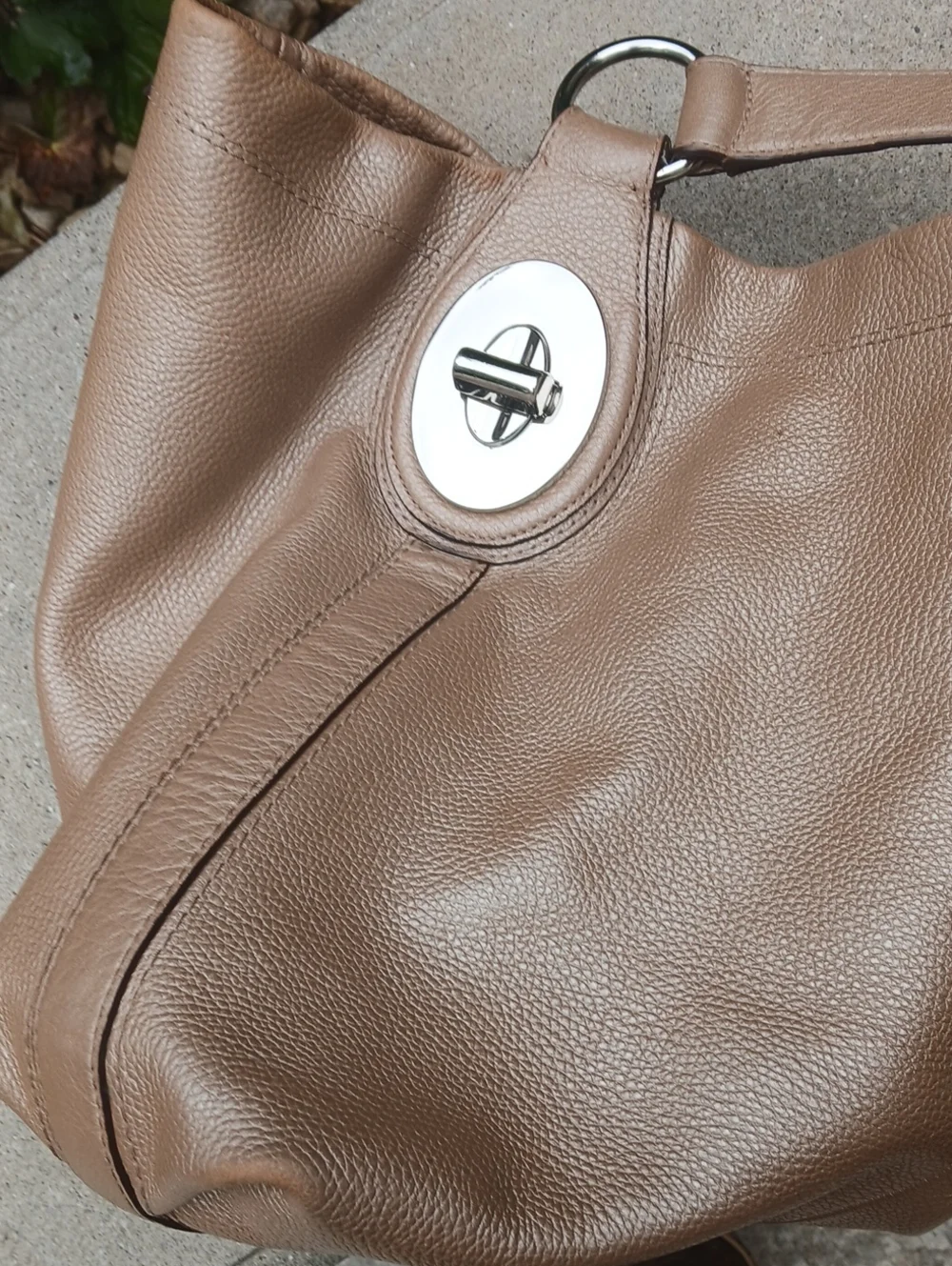 Coach Penelope Pebbled Leather Hobo Bag (Style F16535).